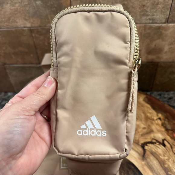 Adidas crossbody bag - Picture 4 of 7
